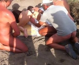 http://www.hardcorepost.com/videos/53067300-eva-sumisaperiod-exhibida-por-mi-amo-en-la-playa-como-una-zorraperiod-la-tejita-tenerife.html