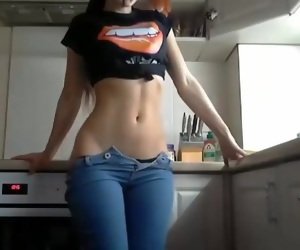 https://txxx.com/videos/5349185/curvy-girl-in-jeans-teases-butt/?promo=14897